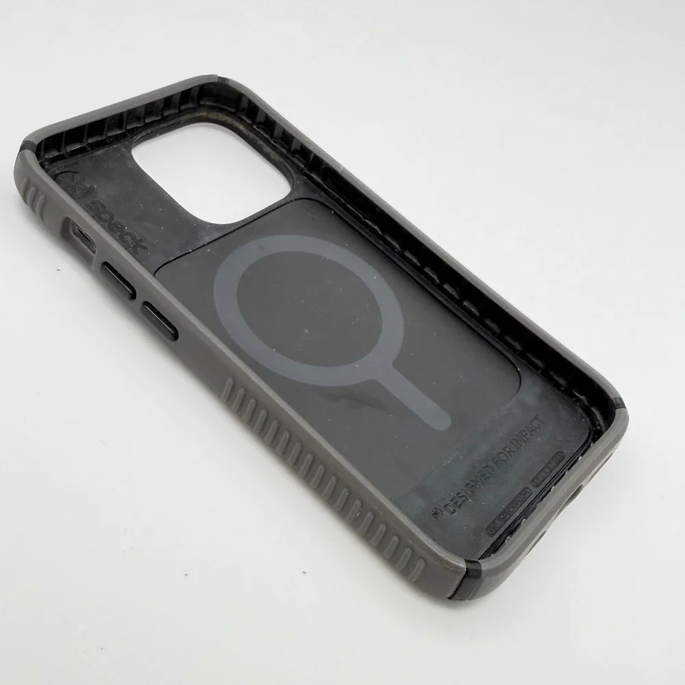 Speck Phone Case iPhone 13 Pro 6.1 MagSafe Presidio2 Grip